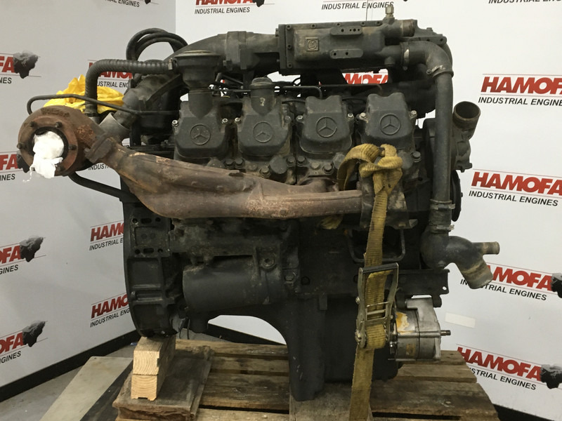 Mercedes-Benz MTU 8V183 TE32 OM442LA 442.901-500 USED - Gradbeni stroj: slika 1 Mercedes-Benz MTU 8V183 TE32 OM442LA 442.901-500 USED - Gradbeni stroj: slika 1
