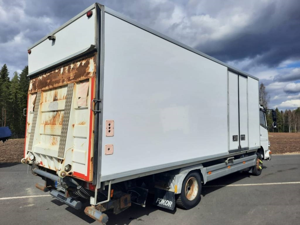 Mercedes-Benz Atego 1022 - Tovornjak zabojnik: slika 5 Mercedes-Benz Atego 1022 - Tovornjak zabojnik: slika 5