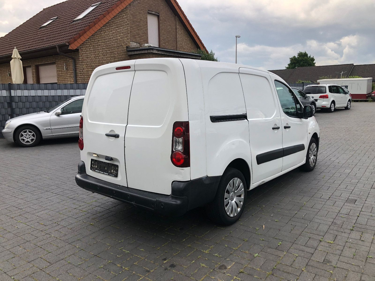 Citroën Berlingo 1.6 HDi Kasten Niveau B L2, Autom. - Mali kombi: slika 2 Citroën Berlingo 1.6 HDi Kasten Niveau B L2, Autom. - Mali kombi: slika 2