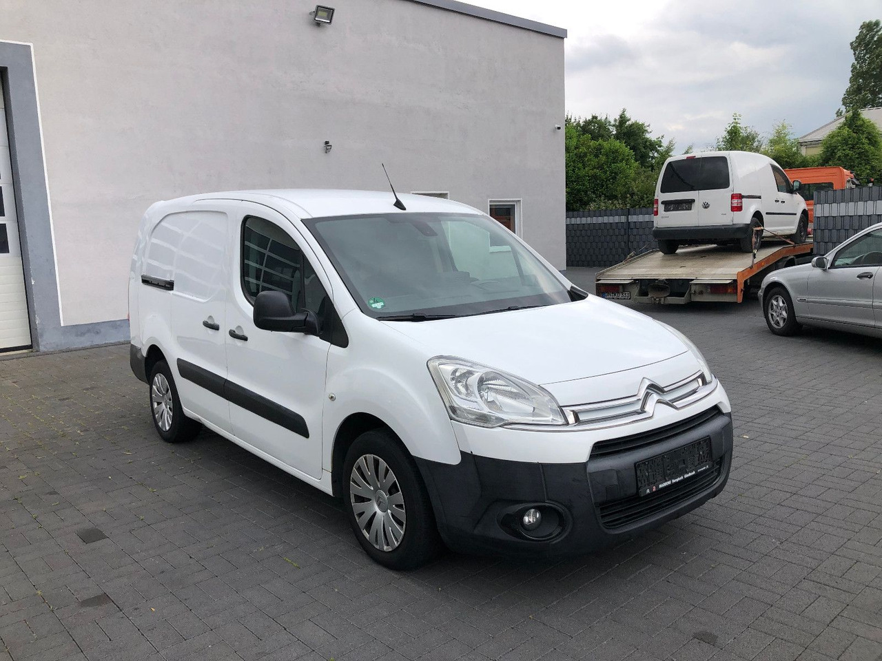 Citroën Berlingo 1.6 HDi Kasten Niveau B L2, Autom. - Mali kombi: slika 1 Citroën Berlingo 1.6 HDi Kasten Niveau B L2, Autom. - Mali kombi: slika 1