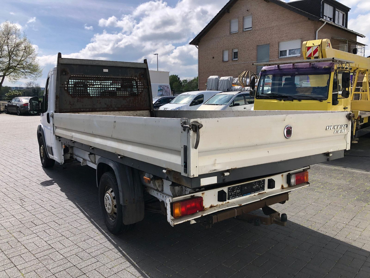 Fiat Ducato 2.3 Maxi Pritsche 35 130 L5 - Dostavno vozilo s kesonom: slika 2 Fiat Ducato 2.3 Maxi Pritsche 35 130 L5 - Dostavno vozilo s kesonom: slika 2
