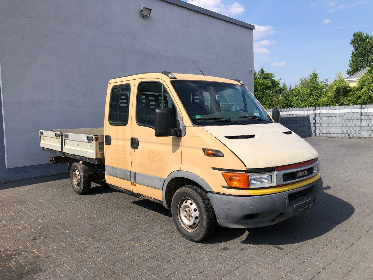 Iveco Daily 2.8 - 33 L 11 DoKa TÜV 3-2026 - Dostavno vozilo s kesonom, Dostavno vozilo z dvojno kabino: slika 3 Iveco Daily 2.8 - 33 L 11 DoKa TÜV 3-2026 - Dostavno vozilo s kesonom, Dostavno vozilo z dvojno kabino: slika 3