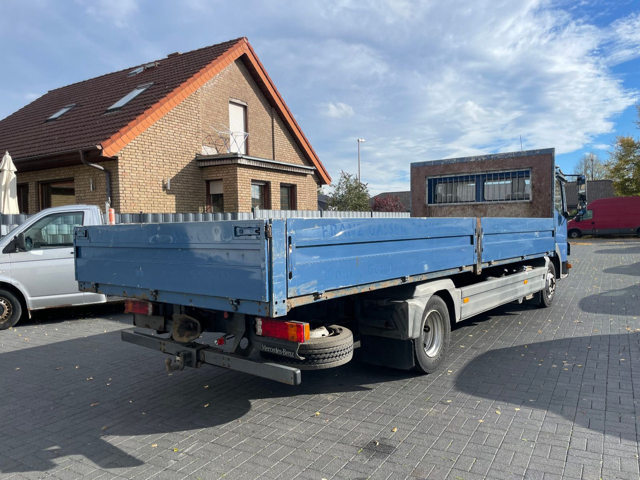 Mercedes-Benz Atego 818 Pritsche Euro 5 - Dostavno vozilo s kesonom: slika 4 Mercedes-Benz Atego 818 Pritsche Euro 5 - Dostavno vozilo s kesonom: slika 4