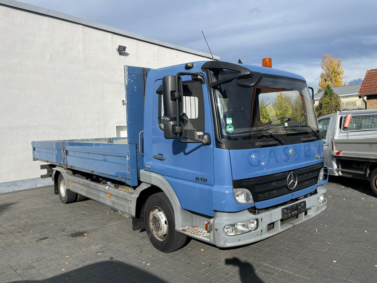 Mercedes-Benz Atego 818 Pritsche Euro 5 - Dostavno vozilo s kesonom: slika 1 Mercedes-Benz Atego 818 Pritsche Euro 5 - Dostavno vozilo s kesonom: slika 1