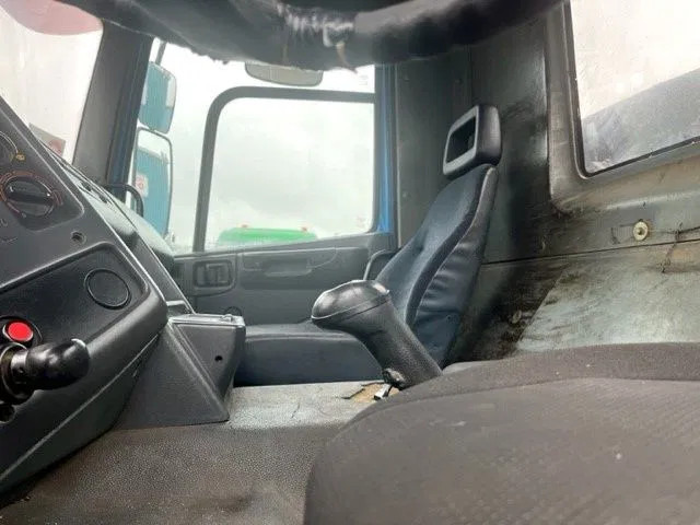 Tovornjak prekucnik DAF 65.210 ATI 4x2 FULL STEEL KIPPER (EURO 2 / MANUAL GEARBOX / FULL STEEL SUSPENSION / P.T.O.): slika 9