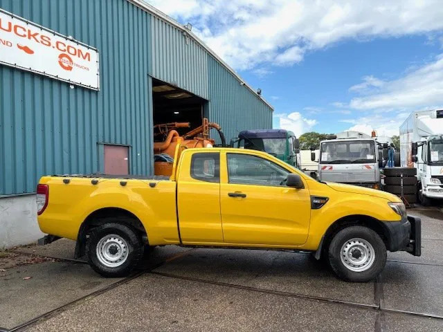 Ford Ranger 2.2TDCI 4x4 SUPERCAB PICK-UP (6 GEARS MANUAL GEARBOX / AIRCONDITIONING / ETC!!) RANGER 2.2TDCI 4x4 SUPERCAB PICK-UP - Poltovornjak: slika 4 Ford Ranger 2.2TDCI 4x4 SUPERCAB PICK-UP (6 GEARS MANUAL GEARBOX / AIRCONDITIONING / ETC!!) RANGER 2.2TDCI 4x4 SUPERCAB PICK-UP - Poltovornjak: slika 4