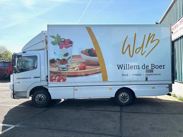 Mercedes-Benz Atego 816 L 4x2 ORIGINAL DUTCH COOLER TRUCK WITH CARRIER XARIOS 600D/E (MANUAL GEARBOX / AIRCONDITIONING / 2.000 KG. TAILLIFT) - Tovornjak hladilnik: slika 5 Mercedes-Benz Atego 816 L 4x2 ORIGINAL DUTCH COOLER TRUCK WITH CARRIER XARIOS 600D/E (MANUAL GEARBOX / AIRCONDITIONING / 2.000 KG. TAILLIFT) - Tovornjak hladilnik: slika 5