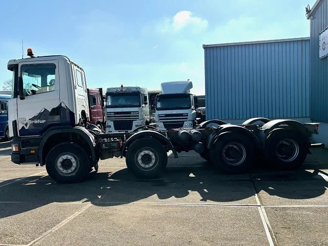 Scania R124-420 C 8x4 FULL STEEL CHASSIS (EURO 3 / FULL STEEL SUSPENSION / REDUCTION AXLES / GRS900 GEARBOX) - Tovornjak-šasija: slika 4 Scania R124-420 C 8x4 FULL STEEL CHASSIS (EURO 3 / FULL STEEL SUSPENSION / REDUCTION AXLES / GRS900 GEARBOX) - Tovornjak-šasija: slika 4