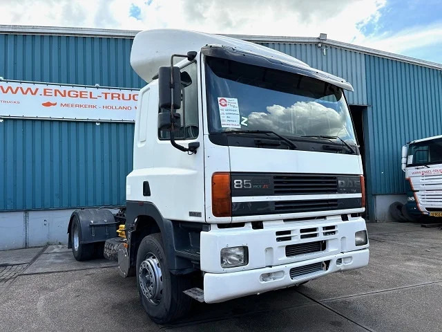 DAF 85.400 ATI SLEEPERCAB (EURO 2 / ZF16 MANUAL GEARBOX / ZF-INTARDER) - Vlačilec: slika 2 DAF 85.400 ATI SLEEPERCAB (EURO 2 / ZF16 MANUAL GEARBOX / ZF-INTARDER) - Vlačilec: slika 2