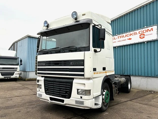 DAF 95.430 XF SPACECAB (EURO 2 / ZF16 MANUAL GEARBOX / ZF-INTARDER / AIRCONDITIONING) - Vlačilec: slika 1 DAF 95.430 XF SPACECAB (EURO 2 / ZF16 MANUAL GEARBOX / ZF-INTARDER / AIRCONDITIONING) - Vlačilec: slika 1