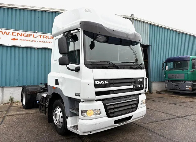 DAF CF 85.460 SPACECAB 4x2 (AS-TRONIC / MX-BRAKE / AIRCONDITIONING / ADR-VLG / FRIDGE / EURO 5 / ETC.) - Vlačilec: slika 2 DAF CF 85.460 SPACECAB 4x2 (AS-TRONIC / MX-BRAKE / AIRCONDITIONING / ADR-VLG / FRIDGE / EURO 5 / ETC.) - Vlačilec: slika 2
