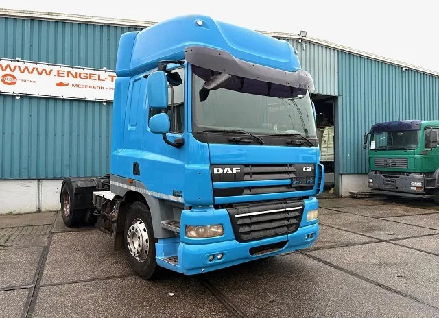 DAF CF 85.460 SPACECAB (ZF16 MANUAL GEARBOX / MX-BRAKE / AIRCONDITIONING / EURO 5) - Vlačilec: slika 2 DAF CF 85.460 SPACECAB (ZF16 MANUAL GEARBOX / MX-BRAKE / AIRCONDITIONING / EURO 5) - Vlačilec: slika 2