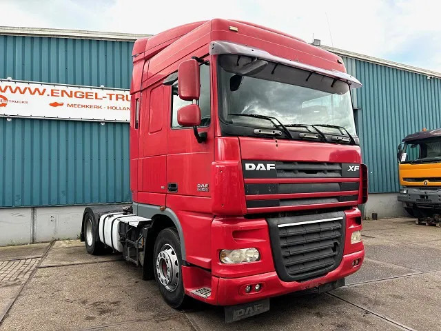 DAF XF 105.460 SPACECAB (ZF16 MANUAL GEARBOX / MX-BRAKE / 870+430 LITER TANK / AIRCONDITIONING / FRIDGE) - Vlačilec: slika 2 DAF XF 105.460 SPACECAB (ZF16 MANUAL GEARBOX / MX-BRAKE / 870+430 LITER TANK / AIRCONDITIONING / FRIDGE) - Vlačilec: slika 2