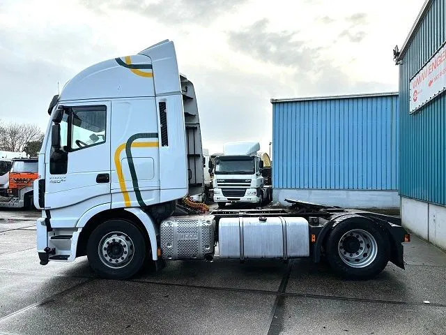 Iveco Stralis 440.42 /TP HIGH-WAY (EURO 6 / AUTOMATIC GEARBOX / 2x TANK / FRIDGE / AIRCONDITIONING / ETC.) - Vlačilec: slika 5 Iveco Stralis 440.42 /TP HIGH-WAY (EURO 6 / AUTOMATIC GEARBOX / 2x TANK / FRIDGE / AIRCONDITIONING / ETC.) - Vlačilec: slika 5