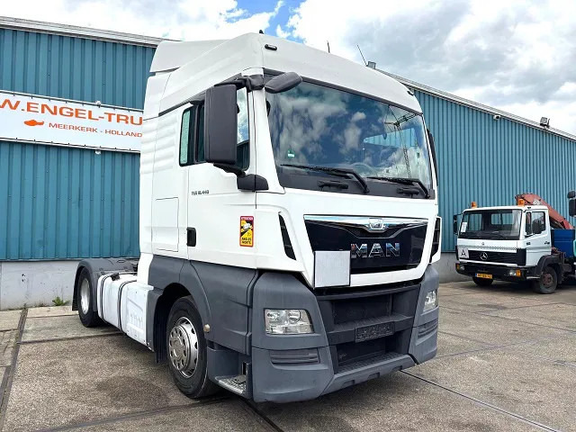 MAN TGX 18.440 BLS XLX (ZF16 MANUAL GEARBOX / 2x DIESELTANK / AIRCONDITIONING / ELECTRICAL MAINSWITCH / FRIDGE / EURO 6) - Vlačilec: slika 2 MAN TGX 18.440 BLS XLX (ZF16 MANUAL GEARBOX / 2x DIESELTANK / AIRCONDITIONING / ELECTRICAL MAINSWITCH / FRIDGE / EURO 6) - Vlačilec: slika 2