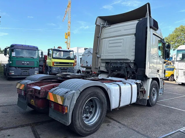 Mercedes-Benz Actros 1846 LS (MP2) (EPS WITH CLUTCH (3 PEDALS) / RETARDER / AIRCONDITIONING / ETC) - Vlačilec: slika 3 Mercedes-Benz Actros 1846 LS (MP2) (EPS WITH CLUTCH (3 PEDALS) / RETARDER / AIRCONDITIONING / ETC) - Vlačilec: slika 3