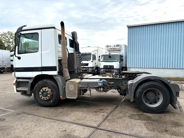 Mercedes-Benz Actros 1848 LS (MP1) 4x2 TRACTOR (EPS WITH CLUTCH / RUDUCTION AXLE / HYDRAULIC KIT / AIRCONDITIONING / ETC) - Vlačilec: slika 5 Mercedes-Benz Actros 1848 LS (MP1) 4x2 TRACTOR (EPS WITH CLUTCH / RUDUCTION AXLE / HYDRAULIC KIT / AIRCONDITIONING / ETC) - Vlačilec: slika 5