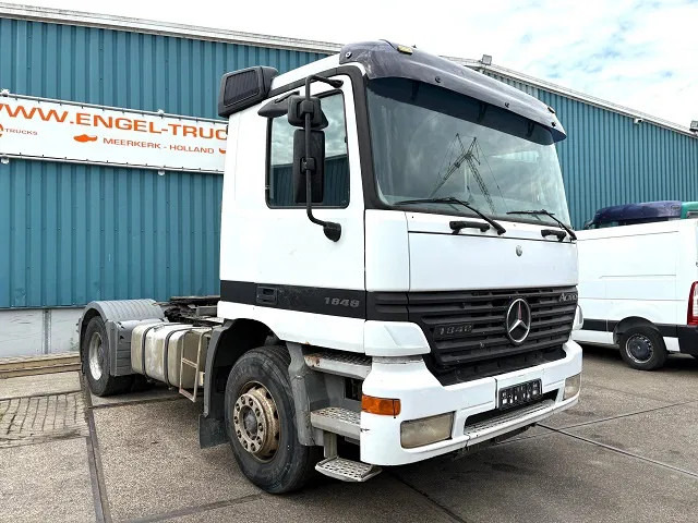 Mercedes-Benz Actros 1848 LS (MP1) 4x2 TRACTOR (EPS WITH CLUTCH / RUDUCTION AXLE / HYDRAULIC KIT / AIRCONDITIONING / ETC) - Vlačilec: slika 2 Mercedes-Benz Actros 1848 LS (MP1) 4x2 TRACTOR (EPS WITH CLUTCH / RUDUCTION AXLE / HYDRAULIC KIT / AIRCONDITIONING / ETC) - Vlačilec: slika 2