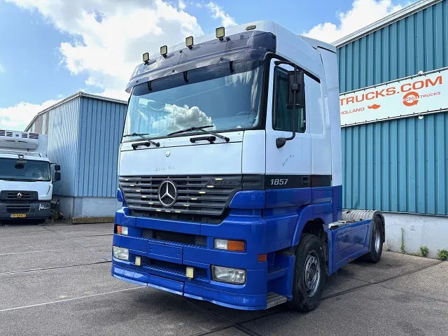 Mercedes-Benz Actros 1857 LS (MP1) MEGASPACE (EPS WITH CLUTCH (3-PEDALS) / RETARDER / REDUCTION AXLE / AIRCONDITIONING) - Vlačilec: slika 1 Mercedes-Benz Actros 1857 LS (MP1) MEGASPACE (EPS WITH CLUTCH (3-PEDALS) / RETARDER / REDUCTION AXLE / AIRCONDITIONING) - Vlačilec: slika 1