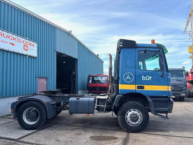 Mercedes-Benz Actros 2040 AS 4x4 FULL STEEL SUSPENSION (ZF16 MANUAL GEARBOX / FULL STEEL SUSPENSION / REDUCTION AXLES / AIRCONDITIONING) - Vlačilec: slika 4 Mercedes-Benz Actros 2040 AS 4x4 FULL STEEL SUSPENSION (ZF16 MANUAL GEARBOX / FULL STEEL SUSPENSION / REDUCTION AXLES / AIRCONDITIONING) - Vlačilec: slika 4