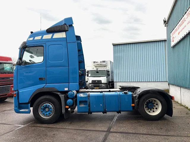 Volvo FH 400 GLOBETROTTER (VIN: 7B446149 / I-SHIFT / ADR-VLG / AIRCONDITIONING / COMPLETE SPOILERSET ON CABIN) - Vlačilec: slika 5 Volvo FH 400 GLOBETROTTER (VIN: 7B446149 / I-SHIFT / ADR-VLG / AIRCONDITIONING / COMPLETE SPOILERSET ON CABIN) - Vlačilec: slika 5