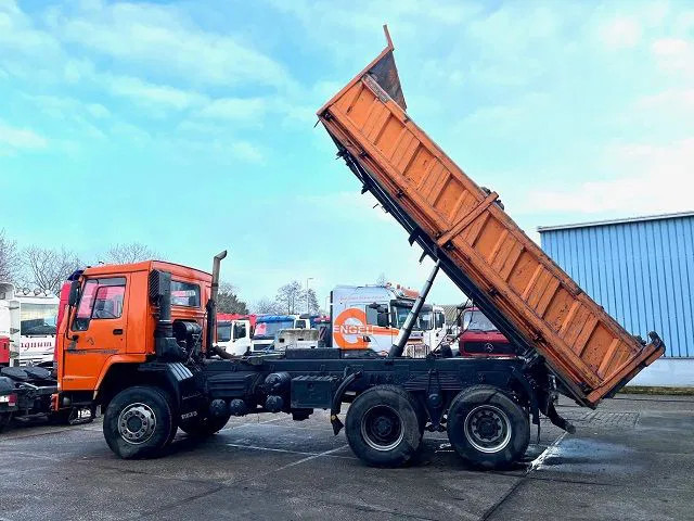 Volvo FL 12.380 6x6 FULL STEEL SUSPENSION MEILLER KIPPER (EURO 2 / MANUAL GEARBOX / REDUCTION AXLES / FULL STEEL SUSPENSION) - Tovornjak prekucnik: slika 5 Volvo FL 12.380 6x6 FULL STEEL SUSPENSION MEILLER KIPPER (EURO 2 / MANUAL GEARBOX / REDUCTION AXLES / FULL STEEL SUSPENSION) - Tovornjak prekucnik: slika 5