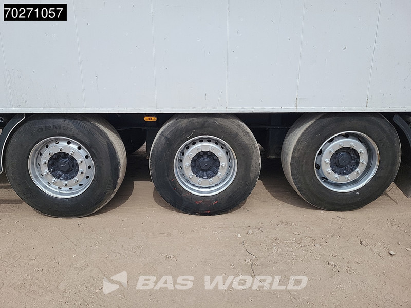 Tovorna pohodna polprikolica Carnehl CSS/AL 3 axles 92m3 Lift Axle Door in headboard: slika 15