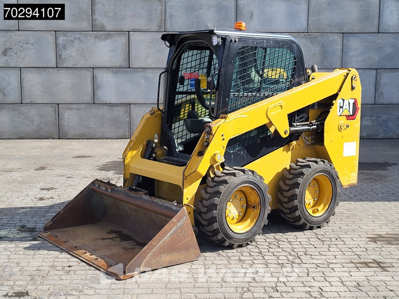 Caterpillar 226 D3 BUCKET + FORKS - Mini nakladalec: slika 3 Caterpillar 226 D3 BUCKET + FORKS - Mini nakladalec: slika 3