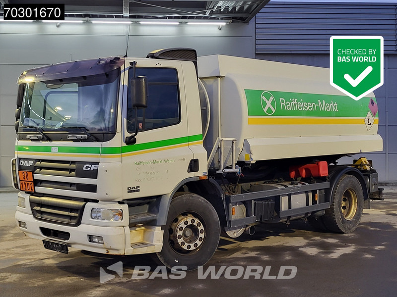 DAF CF75.310 4X2 13500 Lohr tanker 2 compartments ADR Manual Euro 3 - Tovornjak cisterna: slika 1 DAF CF75.310 4X2 13500 Lohr tanker 2 compartments ADR Manual Euro 3 - Tovornjak cisterna: slika 1