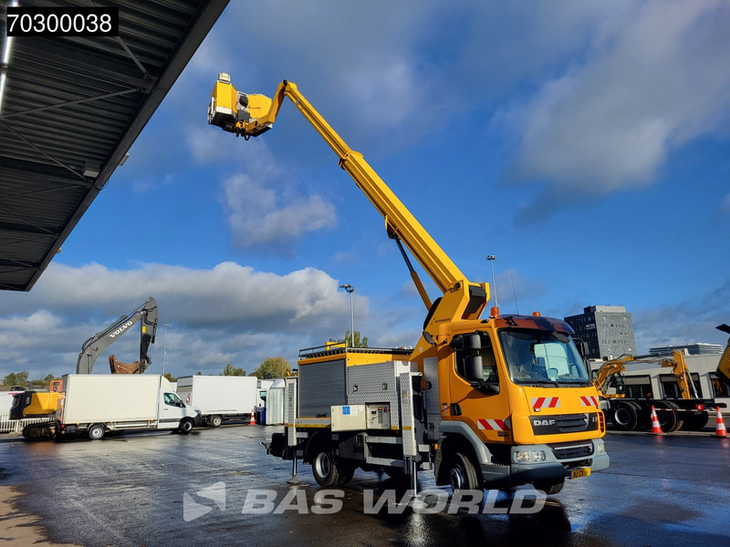 DAF LF45.180 LF 4X2 NL-Truck Ruthmann 18mtr Telescopic Arm Hubarbeitsbühne Automatic Euro 5 - Tovornjak z dvigalom: slika 3 DAF LF45.180 LF 4X2 NL-Truck Ruthmann 18mtr Telescopic Arm Hubarbeitsbühne Automatic Euro 5 - Tovornjak z dvigalom: slika 3