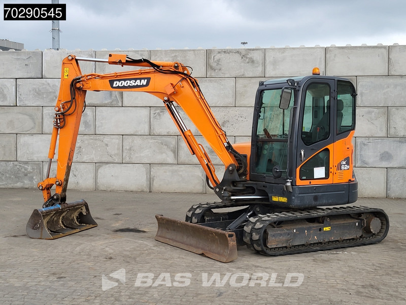 Doosan DX62 R-3 3 BUCKETS - A/C - Mini bager: slika 2 Doosan DX62 R-3 3 BUCKETS - A/C - Mini bager: slika 2