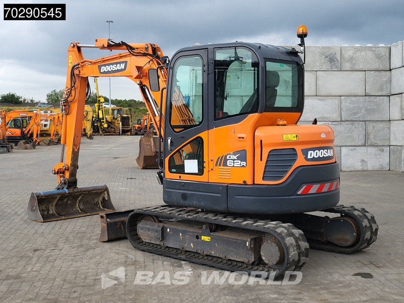 Doosan DX62 R-3 3 BUCKETS - A/C - Mini bager: slika 5 Doosan DX62 R-3 3 BUCKETS - A/C - Mini bager: slika 5