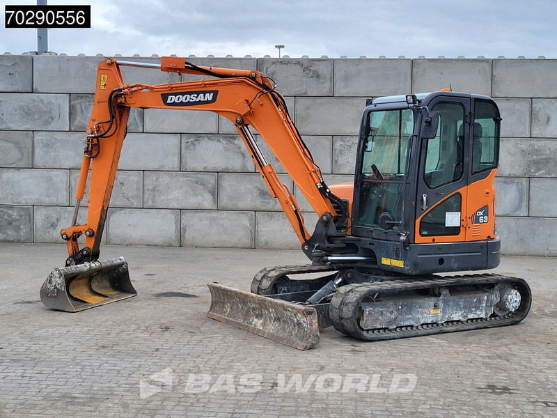 Doosan DX63-3 3 BUCKETS - A/C - Mini bager: slika 2 Doosan DX63-3 3 BUCKETS - A/C - Mini bager: slika 2