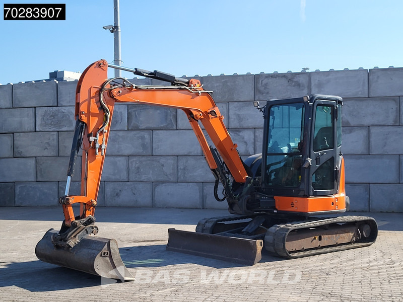 Hitachi ZX55U-6CLR A/C - 3 BUCKETS - Mini bager: slika 2 Hitachi ZX55U-6CLR A/C - 3 BUCKETS - Mini bager: slika 2