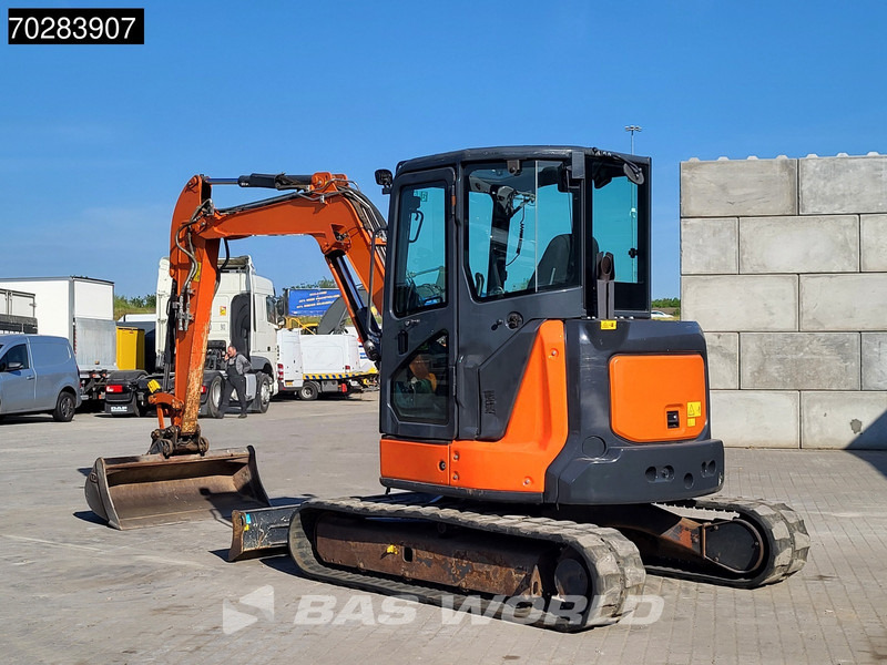 Hitachi ZX55U-6CLR A/C - 3 BUCKETS - Mini bager: slika 3 Hitachi ZX55U-6CLR A/C - 3 BUCKETS - Mini bager: slika 3
