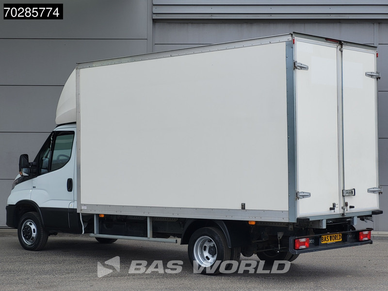 Iveco Daily 35C16 COMING SOON! 3.0L Bakwagen Dubbellucht Achterdeuren Airco Cruise Euro6 Meubelbak Koffer A/C Cruise control - Dostavno vozilo z zabojnikom: slika 2 Iveco Daily 35C16 COMING SOON! 3.0L Bakwagen Dubbellucht Achterdeuren Airco Cruise Euro6 Meubelbak Koffer A/C Cruise control - Dostavno vozilo z zabojnikom: slika 2
