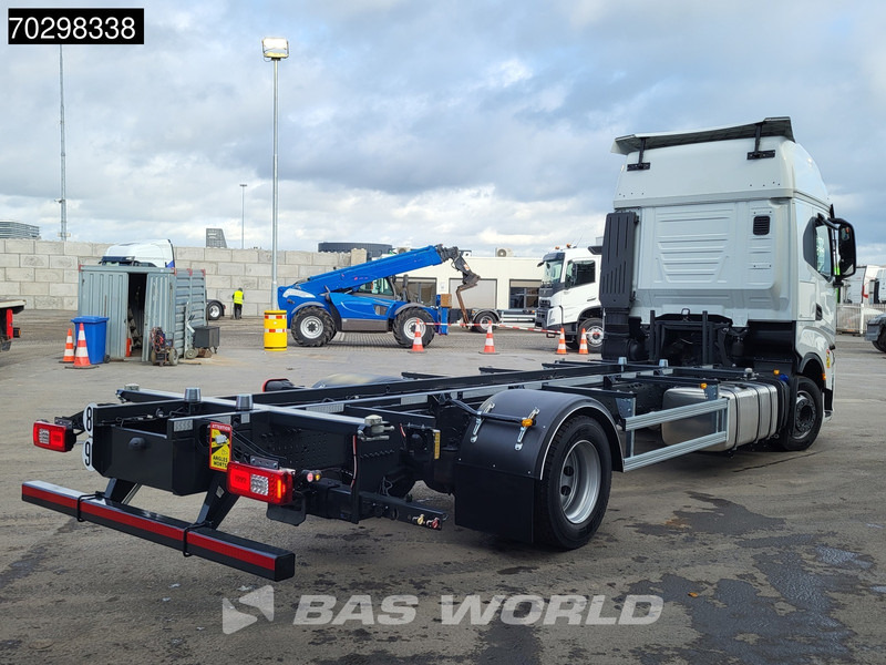 Iveco S-Way 460 4X2 NEW !! BDF Automatic Full air ACC Led Euro 6 - Kontejnerski tovornjak/ Tovornjak z zamenljivim tovoriščem: slika 5 Iveco S-Way 460 4X2 NEW !! BDF Automatic Full air ACC Led Euro 6 - Kontejnerski tovornjak/ Tovornjak z zamenljivim tovoriščem: slika 5