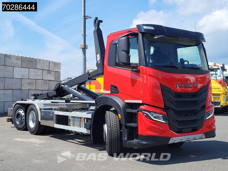 Iveco X-Way 460 6X2 NEW VDL S21-6400 Hooklift Lift+steering Axle Automatic Navi Euro 6 - Kotalni prekucni tovornjak: slika 3 Iveco X-Way 460 6X2 NEW VDL S21-6400 Hooklift Lift+steering Axle Automatic Navi Euro 6 - Kotalni prekucni tovornjak: slika 3
