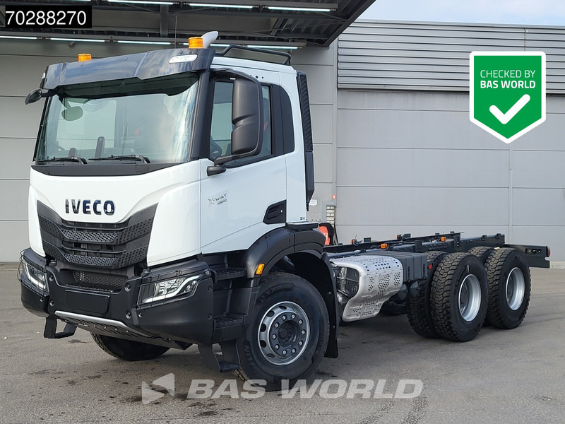 Iveco X-Way 460 6X4 NEW chassis Retarder Big-Axle Full Steel Navi Euro 6 - Tovornjak-šasija: slika 1 Iveco X-Way 460 6X4 NEW chassis Retarder Big-Axle Full Steel Navi Euro 6 - Tovornjak-šasija: slika 1