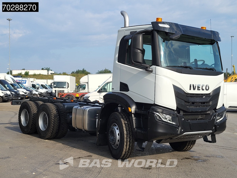 Iveco X-Way 460 6X4 NEW chassis Retarder Big-Axle Full Steel Navi Euro 6 - Tovornjak-šasija: slika 3 Iveco X-Way 460 6X4 NEW chassis Retarder Big-Axle Full Steel Navi Euro 6 - Tovornjak-šasija: slika 3