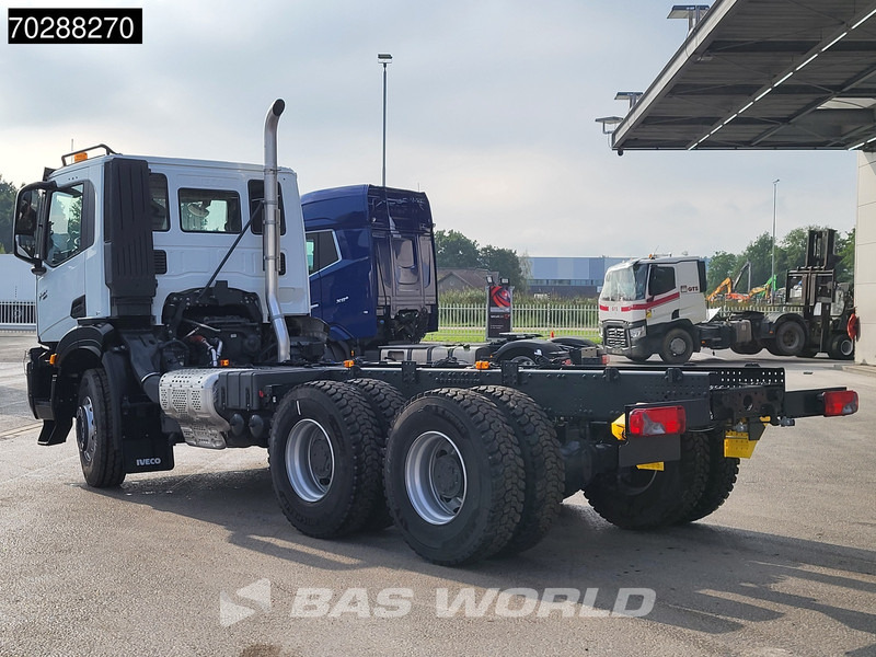 Iveco X-Way 460 6X4 NEW chassis Retarder Big-Axle Full Steel Navi Euro 6 - Tovornjak-šasija: slika 2 Iveco X-Way 460 6X4 NEW chassis Retarder Big-Axle Full Steel Navi Euro 6 - Tovornjak-šasija: slika 2