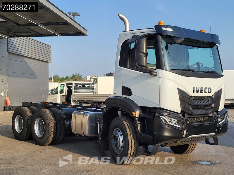 Iveco X-Way 460 6X4 New! Retarder Steelsuspension Big-Axle Navi Euro 6 - Tovornjak-šasija: slika 3 Iveco X-Way 460 6X4 New! Retarder Steelsuspension Big-Axle Navi Euro 6 - Tovornjak-šasija: slika 3