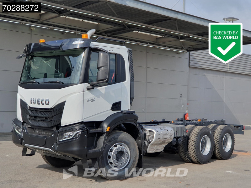 Iveco X-Way 460 6X4 New! Retarder steelsuspension Big-Axle Automatic Navi Euro 6 - Tovornjak-šasija: slika 1 Iveco X-Way 460 6X4 New! Retarder steelsuspension Big-Axle Automatic Navi Euro 6 - Tovornjak-šasija: slika 1