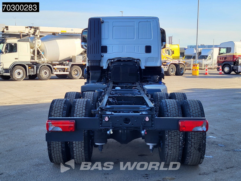 Iveco X-Way 500 X-Way 6X4 NEW 6x4 chassis Sleepercab Rear Air suspension Automatic Euro 6 - Tovornjak-šasija: slika 3 Iveco X-Way 500 X-Way 6X4 NEW 6x4 chassis Sleepercab Rear Air suspension Automatic Euro 6 - Tovornjak-šasija: slika 3