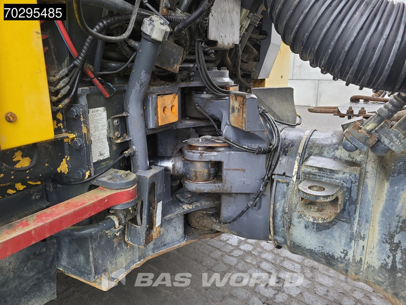 Zglobni demper Komatsu HM300-2: slika 19