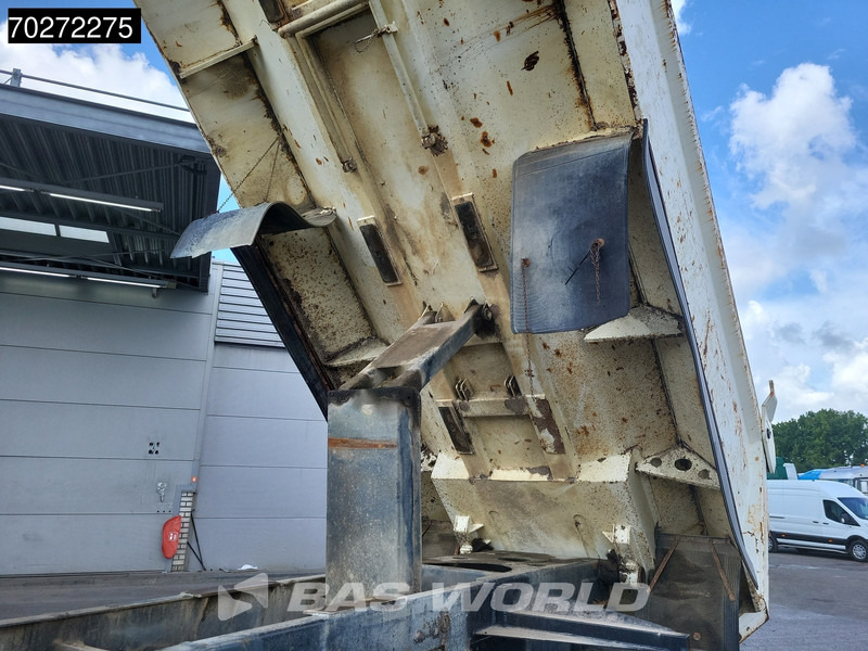 MAN TGA 41.430 8X6 23m3 Manual Big-Axle Steel suspension Euro 3 - Tovornjak prekucnik: slika 3 MAN TGA 41.430 8X6 23m3 Manual Big-Axle Steel suspension Euro 3 - Tovornjak prekucnik: slika 3