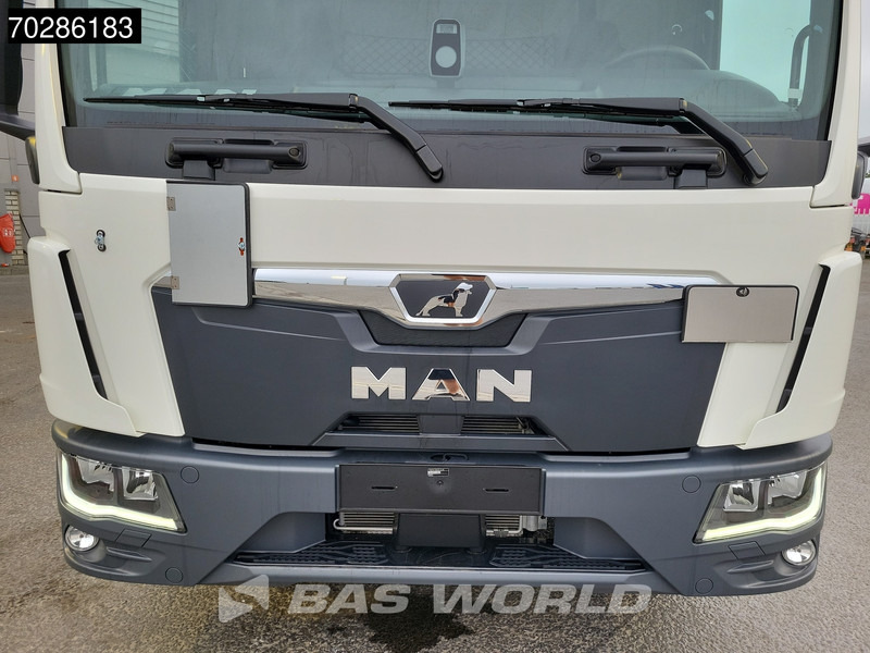 Nov Tovornjak zabojnik MAN TGL 12.220 4X2 NEW! 12tonner Automatic 1500kg Ladebordwand Navi Euro 6: slika 11