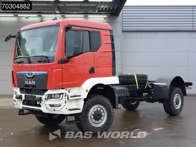 MAN TGM 18.250 4X4 NEW 4x4 Full steel suspension Automatic Airco Euro 6 - Tovornjak-šasija: slika 5 MAN TGM 18.250 4X4 NEW 4x4 Full steel suspension Automatic Airco Euro 6 - Tovornjak-šasija: slika 5