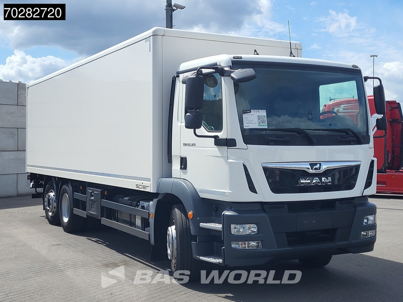 MAN TGM 26.320 6X2 2000kg Ladebordwand Automatic Lift+steering axle Navi Euro 6 - Tovornjak zabojnik: slika 3 MAN TGM 26.320 6X2 2000kg Ladebordwand Automatic Lift+steering axle Navi Euro 6 - Tovornjak zabojnik: slika 3