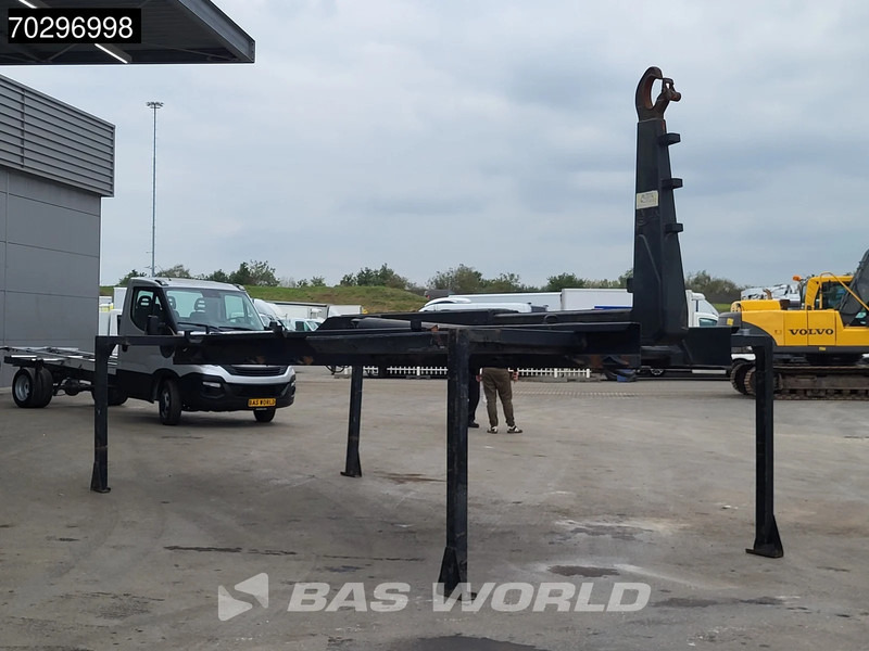 MAN TGS 33.440 6X4 25Ton AJK NHS25-5930 hooklift with 5th wheel Wechselsystem Manual Big-Axle Euro 5 lizing MAN TGS 33.440 6X4 25Ton AJK NHS25-5930 hooklift with 5th wheel Wechselsystem Manual Big-Axle Euro 5: slika 20 MAN TGS 33.440 6X4 25Ton AJK NHS25-5930 hooklift with 5th wheel Wechselsystem Manual Big-Axle Euro 5 lizing MAN TGS 33.440 6X4 25Ton AJK NHS25-5930 hooklift with 5th wheel Wechselsystem Manual Big-Axle Euro 5: slika 20